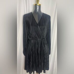 Melonie T Women Fit and Flare Dress Black Long Sleeve accordion pleat NWOT 14